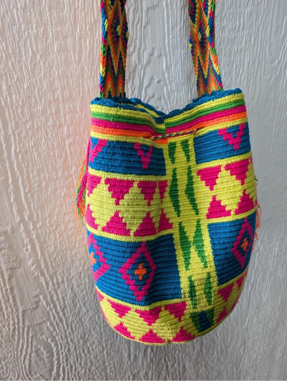 Handmade Authentic 100% Wayuu Mochila Colombian Bag Medium Crossbody Boho Beach - Picture 7 of 9
